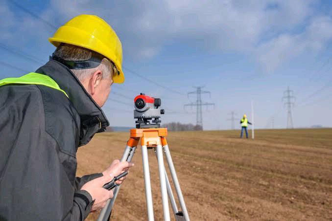 7 Reasons Why Is Important To Hire A Land Surveyor Before Buying Or Building A House