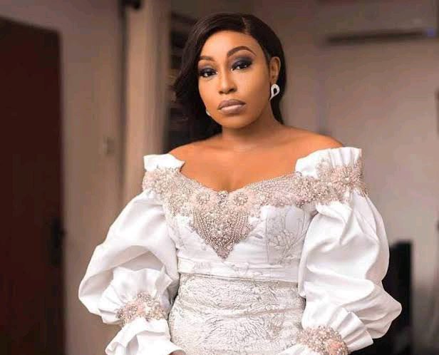 Dear men, stop thinking of còndøms when you see women, you can actually do businesses with most of these ladies and become very rich – Rita Dominic