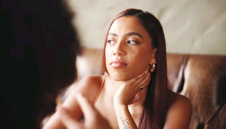 You Can Tell Someone Id A Chronic Liar If They Do These 11 Things